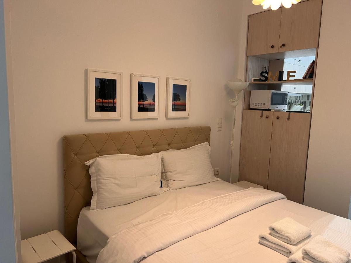 Small Budget Diamond Apartment In Agias Sofias. Thessalonique Extérieur photo